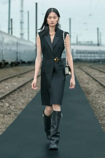 Look 36